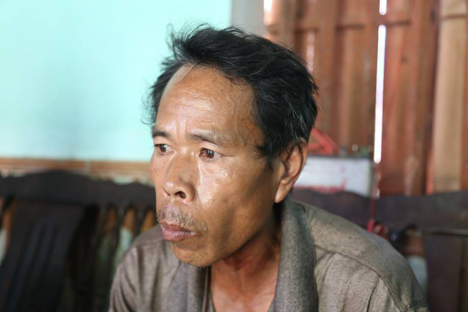 Ông Hùng kể lại vụ việc.    