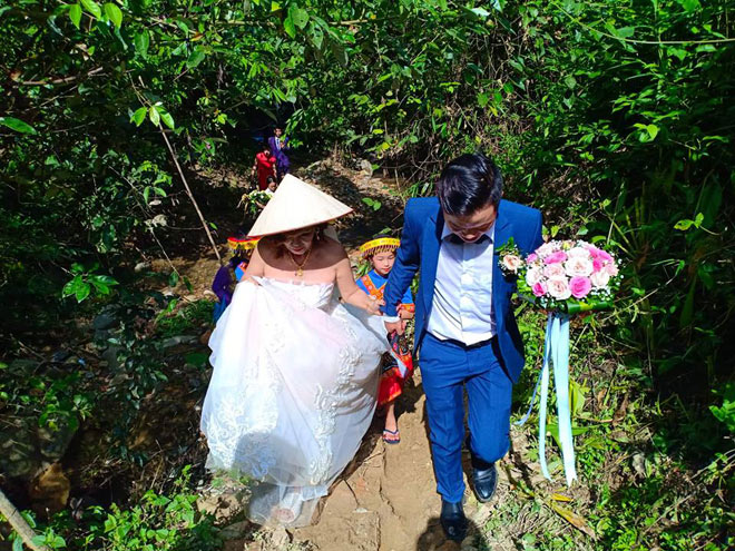 Cô dâu 62 tuổi cho hay, họ đang có cuộc hôn nhân tốt đẹp   