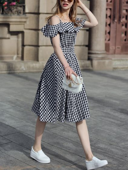 Sọc Gingham vừa dễ mặc, vừa dễ phối đồ để đi dạo phố.