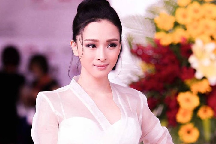 hoa-hau-phuong-nga1 phunutoday.vm