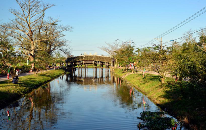 ve-dep-tho-mong-gan-ha-noi2 phunutoday