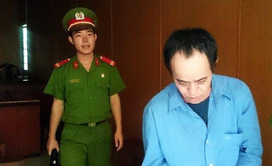 nu-du-khach-bi-tai-xe-giat-dien-thoai-vi-tu-choi-loi-moi-di-xe-om-sharoncuneta.com
