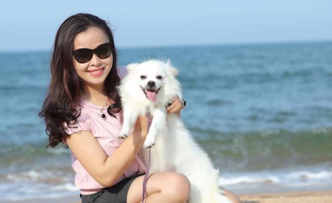nhan-sac-cua-ba-me-tre-khien-dan-mang-roi-nuoc-mat-khi-hat-tang-con-gai-trong-ngay-cuoi-6-sharoncuneta.com