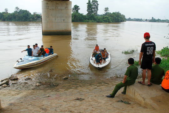 diem-tin-moi-21-7-chong-nhot-vo-doa-no-binh-gas-vo-hoi-han-vi-moi-tinh-ngoai-luong-4