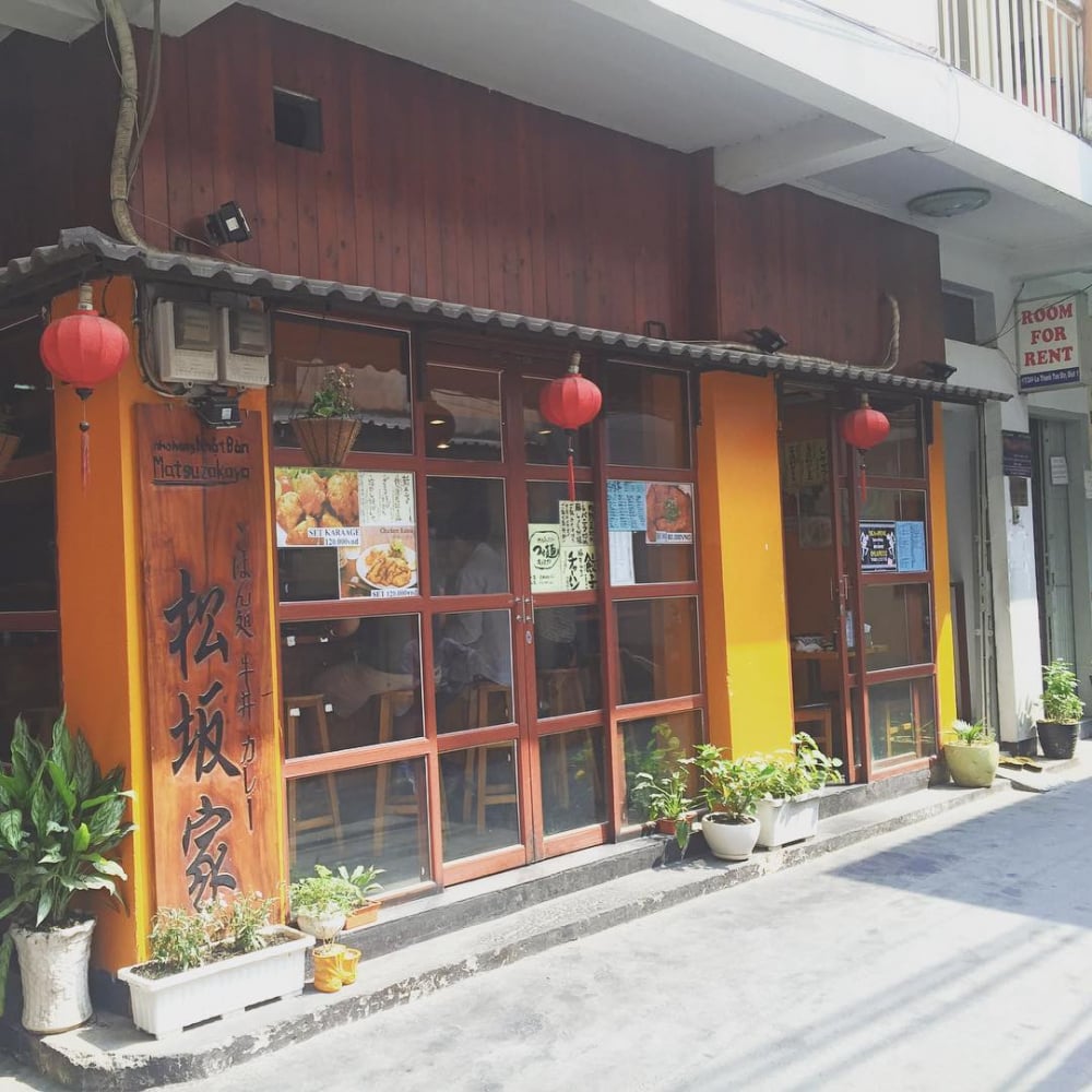 khu-pho-nhat-giua-long-sa