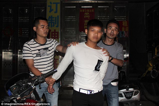be-trai-5-thang-tuoi-bi-ban-qua-tay-13-nguoi-trong-vong-3-thang-ai-cung-soc-khi-biet-hung-thu-3