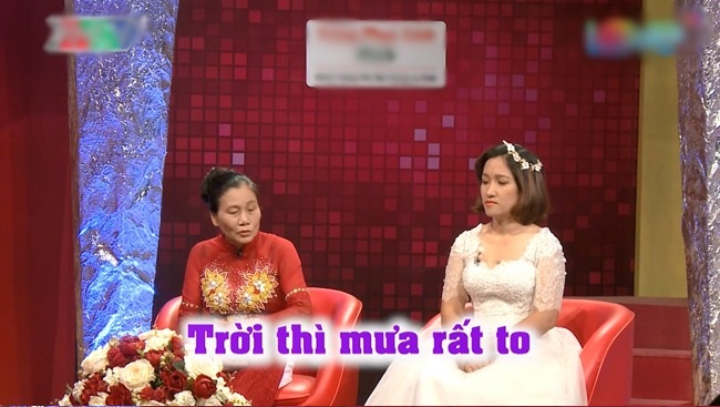 cau-chuyen-me-chong-gia-quy-giua-troi-mua-cau-binh-an-cho-con-dau-khien-nhieu-nguoi-ngam-ngui-roi-nuoc-mat-1
