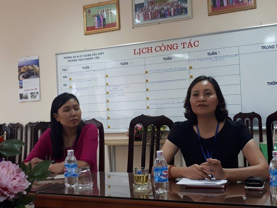 nha-truong-len-tieng-vu-hoc-sinh-bi-bong-nang-vi-mang-con-vao-truong-dot-1