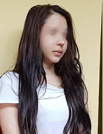 chan-dung-chu-quan-spa-xinh-dep-ban-dam-sharoncuneta.com-1