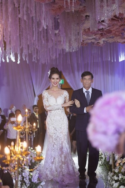 Hoa hau Sang Le (17)