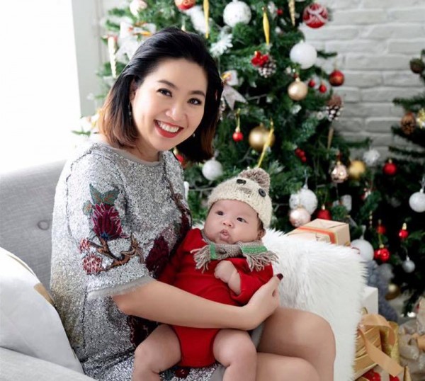 Hình ảnh mới nhất vừa được Lê Khánh chia sẻ trên trang cá nhân vừa qua có thể thấy người đẹp đã giảm cân và lột xác ngoạn mục.