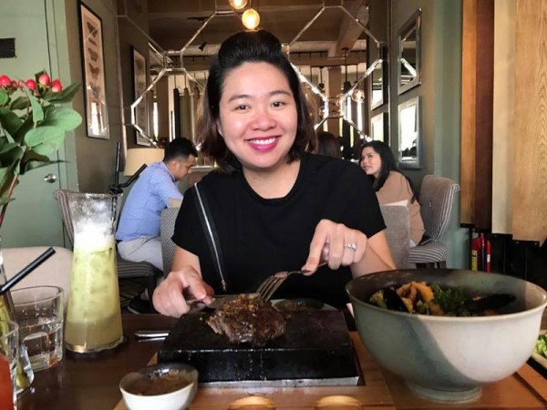 Nữ MC cho biết không ăn theo chế độ riêng mà chọn thưởng thức những món ngon tùy sở thích. Ngoài việc tránh các thực phẩm không có lợi cho bà bầu, Lê Khánh hầu như không kiêng khem.
