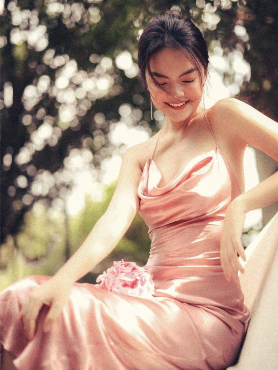 Phạm Quỳnh Anh ngày càng tự tin khoe vóc dáng sắc vóc dù đã trải qua 2 lần sinh nở, giọng ca 