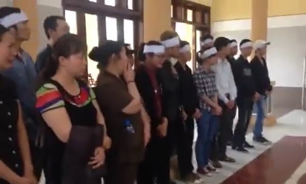cặp đôi đồng tính nữ, tự tử