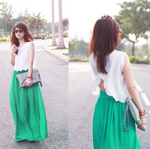 Đón hè ngọt ngào với crop top và chân váy