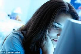 vợ yêu facebook hơn yêu chồng, con