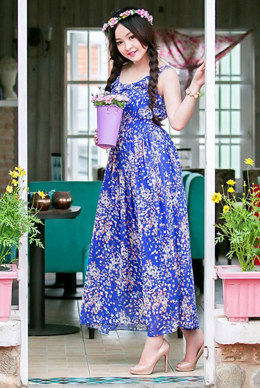Chào hè với mẫu maxi họa tiết không bao giờ lỗi mốt