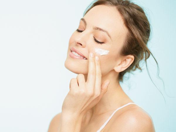 Tác dụng làm đẹp quen mà lạ của vaseline
