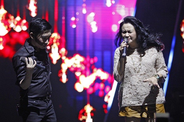 Thanh Lam diện short ngắn trẻ trung song ca cùng Quang Hà