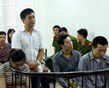 Các đối tượng trong phiên tòa xét xử