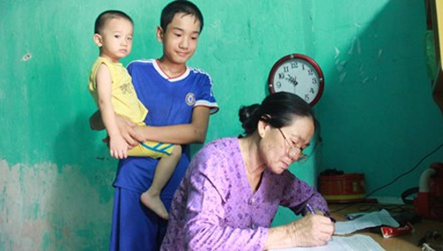 người mẹ có 3 con ở hoàng sa
