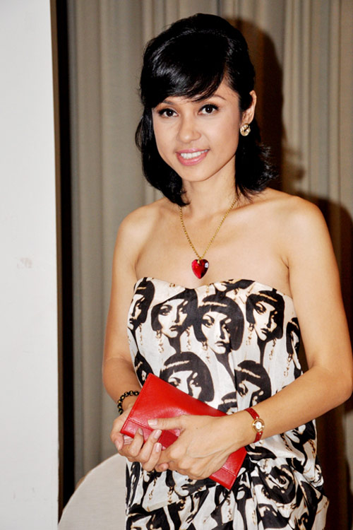 Việt Trinh xinh dep