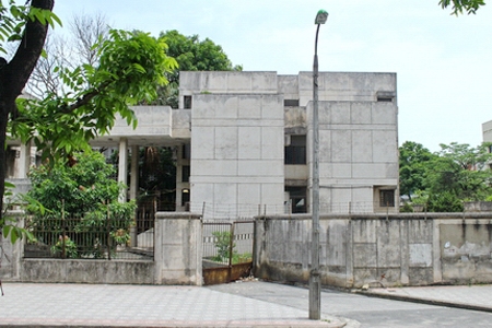 nha ma