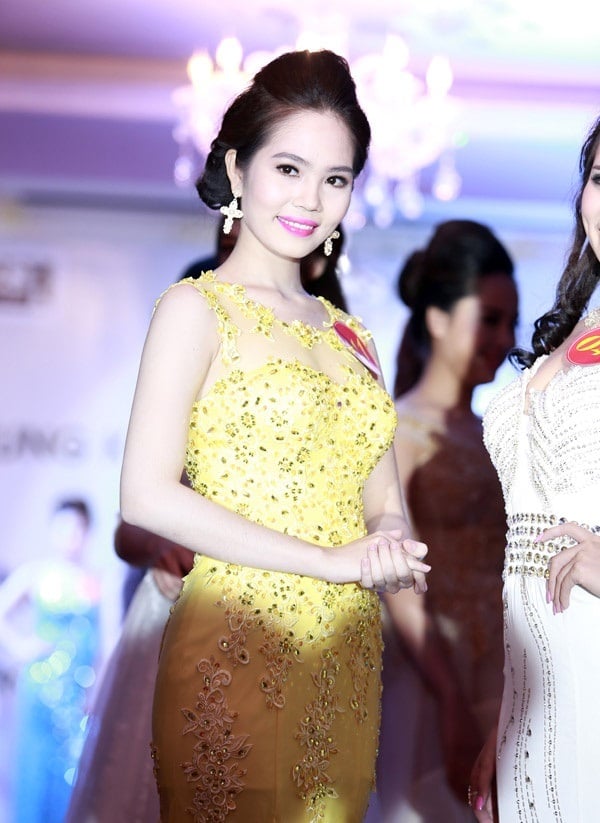 nữ hoàng sắc đẹp mất vương miện