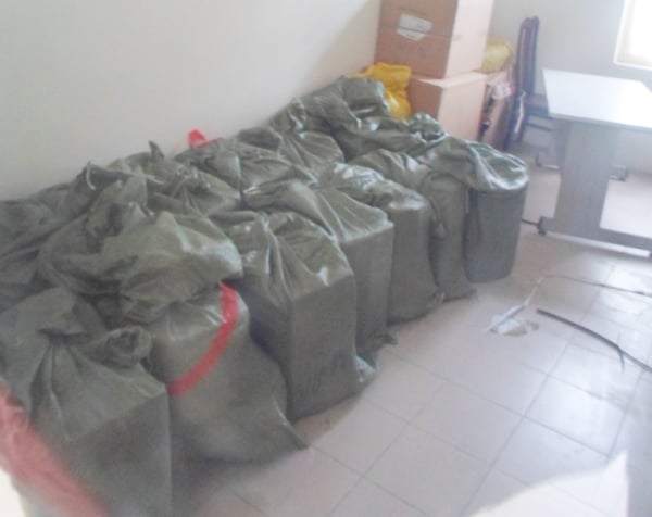thuốc không rõ nguồn gốc