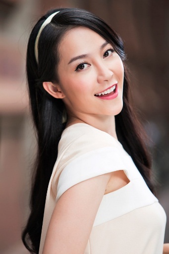 Linh Nga xinh đẹp