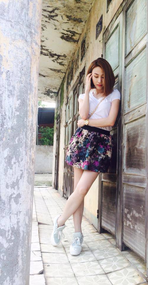 tóc chấm vai đại náo showbiz