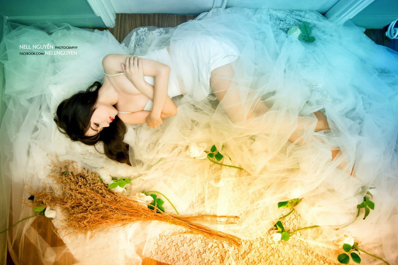 vòng 1 khủng hơn Ngọc Trinh của mỹ nhân phim 18+