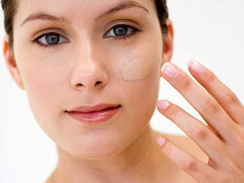 Để giữ cho đôi môi bạn ngọt ngào và đáng yêu, hãy chọn màu son thật trẻ trung