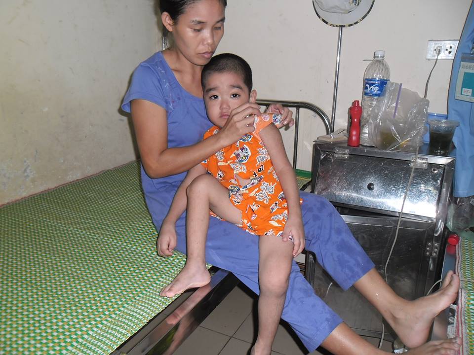 Gia đình khó khăn