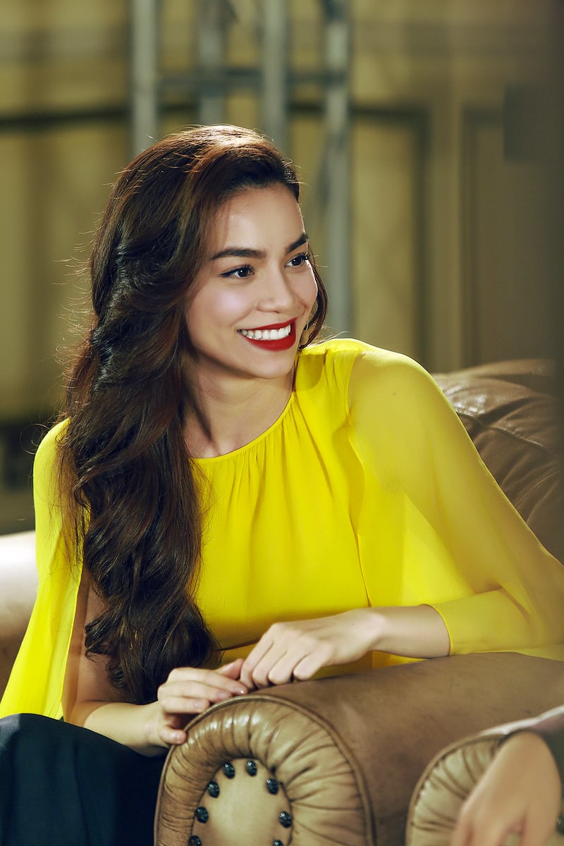 hồ ngọc hà đẹp như nữ hoàng cạnh hà anh tuấn