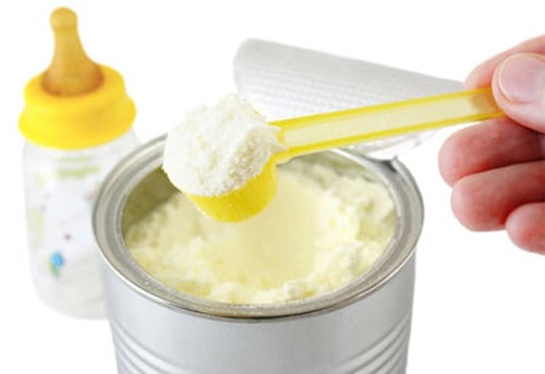 Nuôi con, làm mẹ, dinh dưỡng, chăm con,chăm trẻ nhỏ, sữa, sữa cho trẻ nhỏ, pha sữa, cách pha sữa, cách chăm con