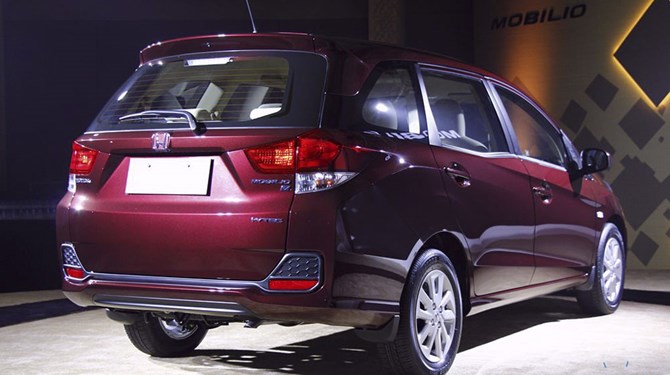 Động cơ tiết kiệm Shbet li xi 1000 trên Honda Mobilio.