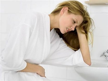 Phụ nữ, làm mẹ, chăm con, nuôi con, bệnh phụ nữ, làm vợ, đau bụng, đau bụng kinh, trị bệnh, chữa bệnh, nghệ, công dụng của nghệ