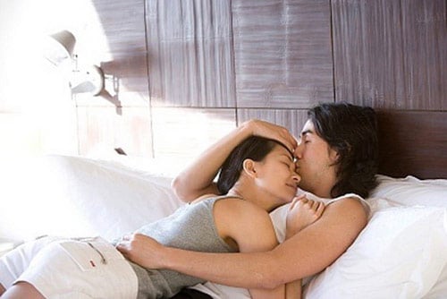 Vợ chồng, ngoại tình, hôn nhân, tình yêu, tình bạn, làm mẹ, làm vợ