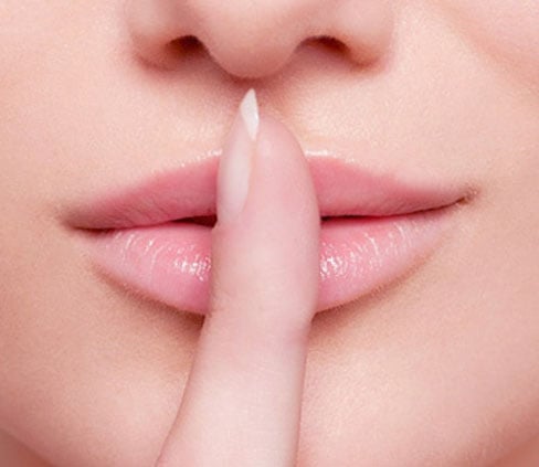 Trị môi khô cho dân văn phòng 