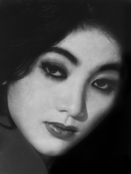 thẩm thúy hằng