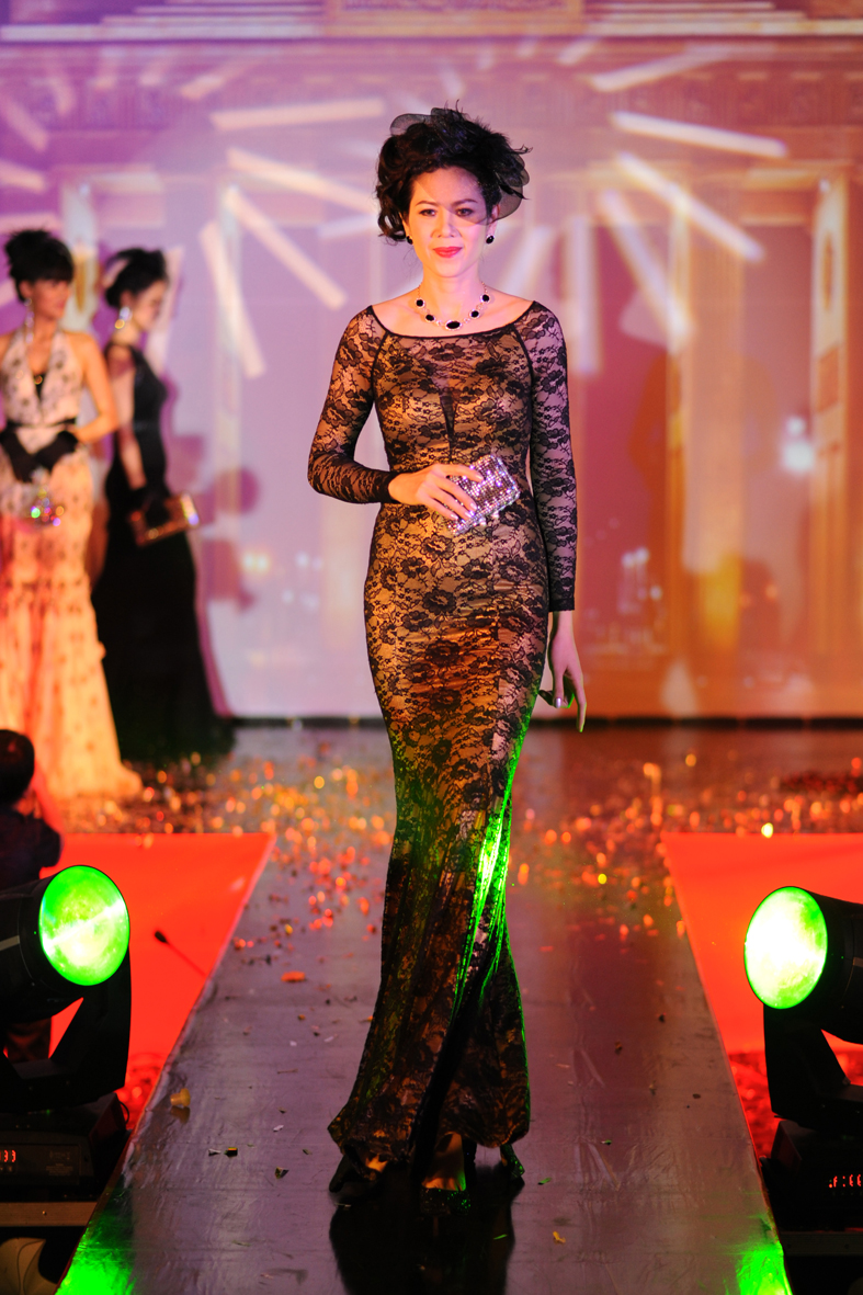 vi thị đông
