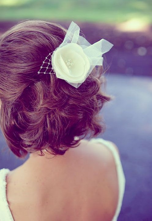tóc ngắn cô dâu