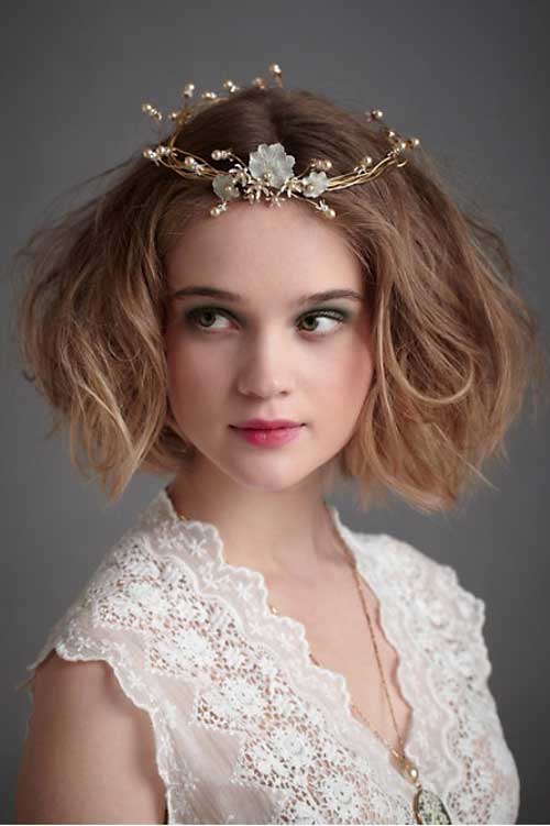 tóc ngắn cô dâu