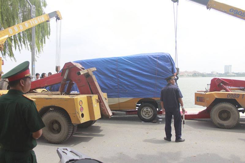 xe viettel được chở đi