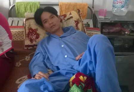 Trói chồng hiếp dâm vợ ở Hoà Bình