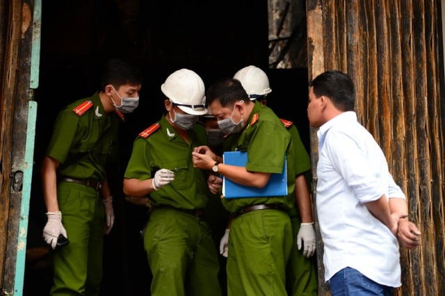 cháy 7 người chết