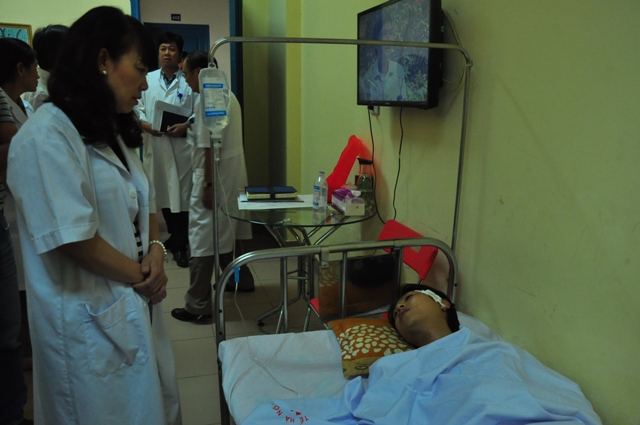 bác sỹ bị đánh