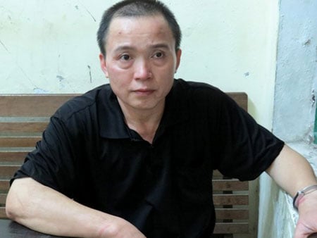 bé trai tàn tật bị xâm hại
