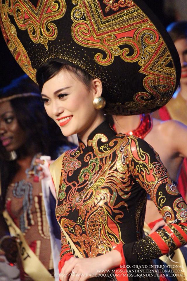 cao thùy linh